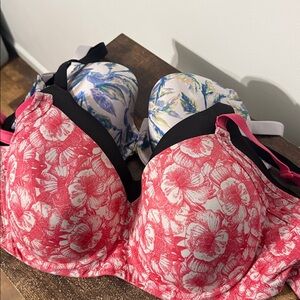 Modern movements Bundle of Bras - Floral Print, Pink & black size 38DD